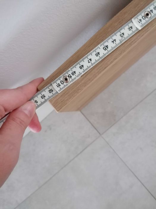 Półka w kolorze dębu