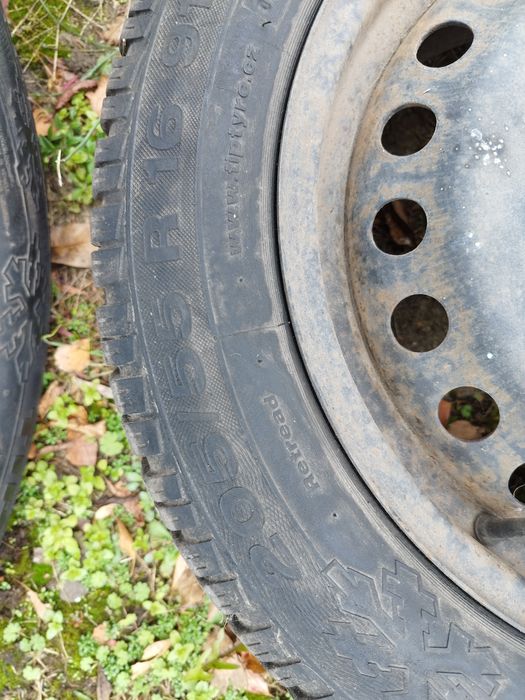 Koła z oponami zimowymi Mondeo