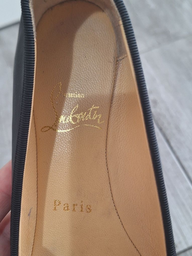 Christian Louboutin 37 baleriny skóra