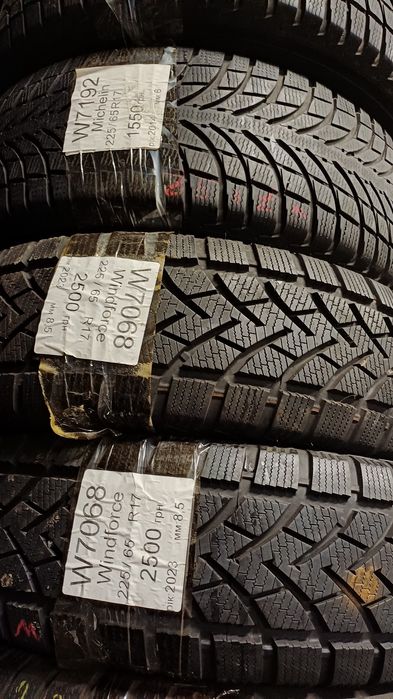 Продам зимові колеса б/у 225/65 r17
