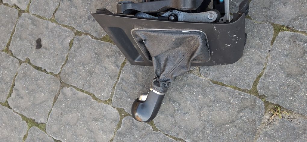 Wybierak gałka zmiany biegów opel zafira b
