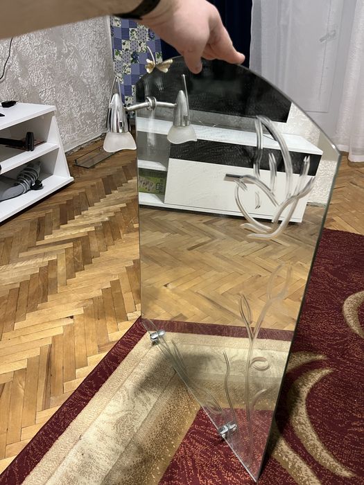 Дзеркало в ванну з лампою