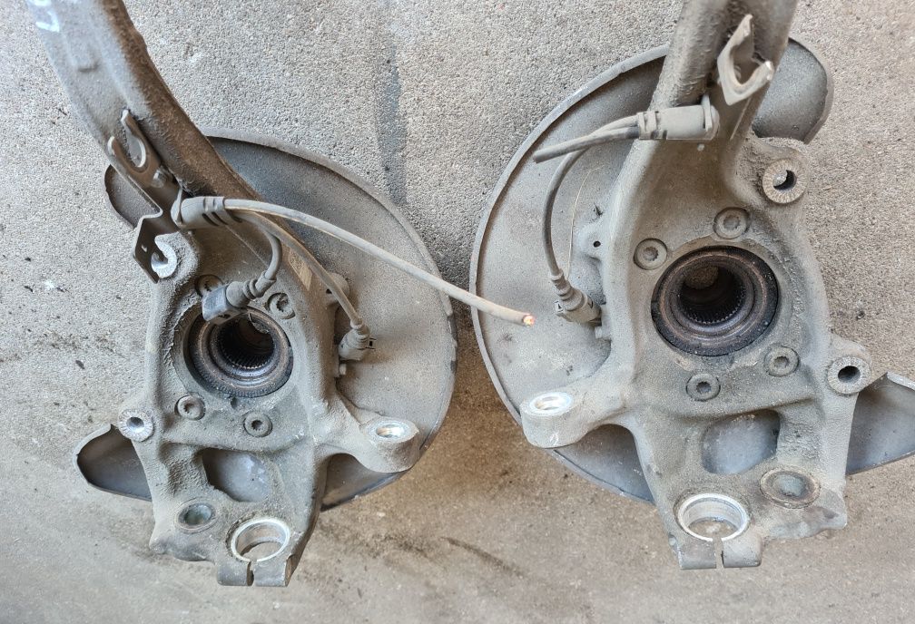ZWROTNICA lewa przód prawa przednia AUDI A4 B8 lift A5 A6 C7 A7 Q5 8R