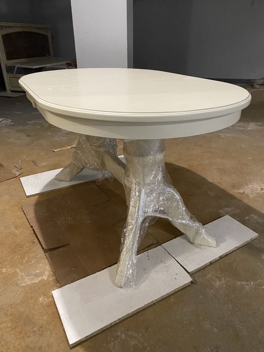 Стол обеденный раскладной из натурального дерева