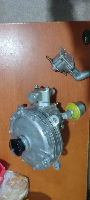 Газовий редуктор на ЗіЛ 130-131.