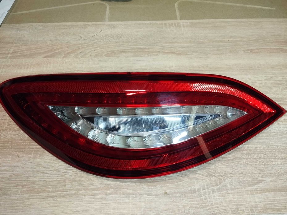 CLS w218 Lampa lewy Tył