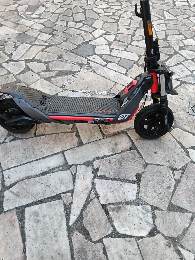 Trotinete Segway zt3 pro