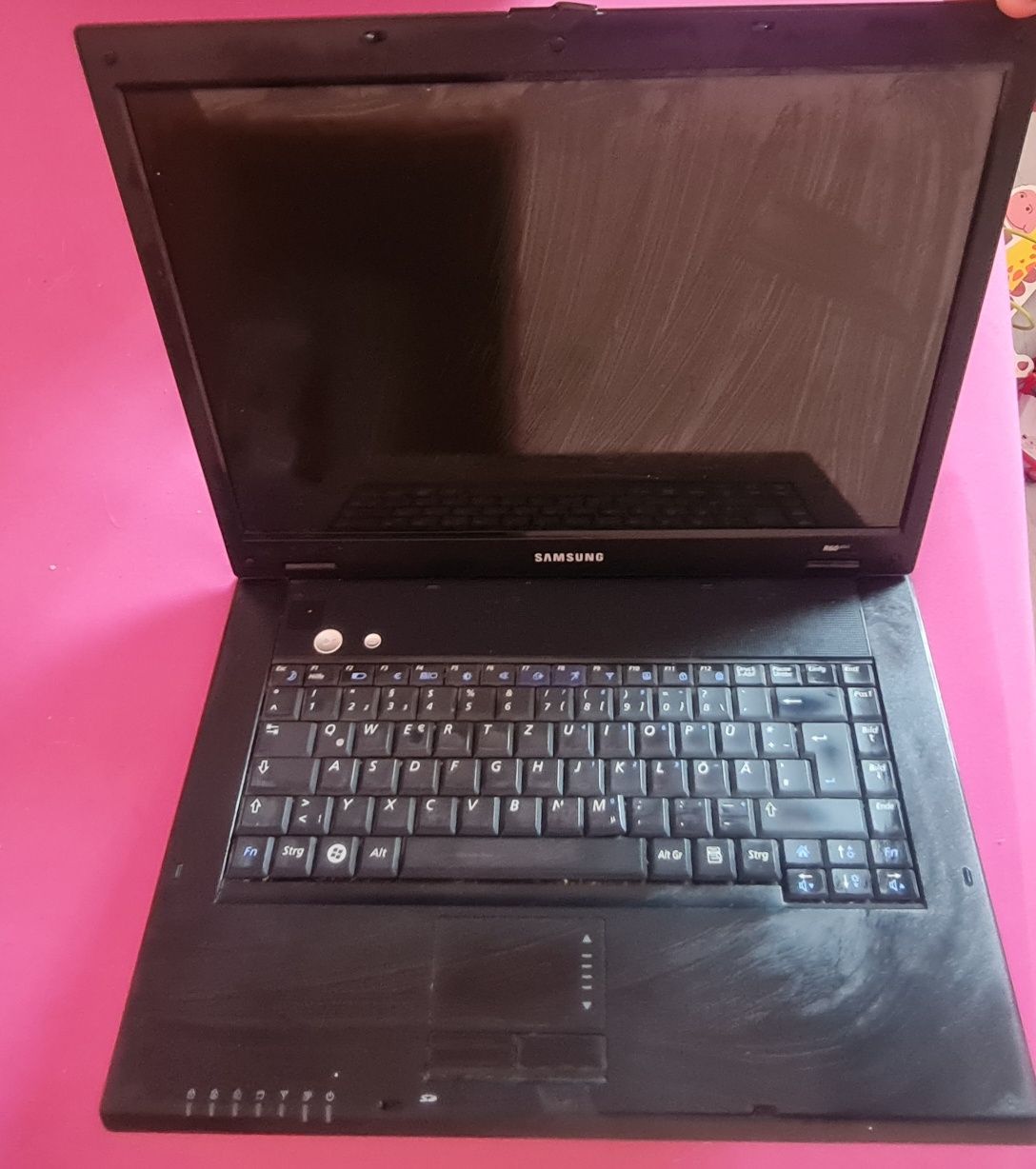 Laptop Samsung NP-R60Y