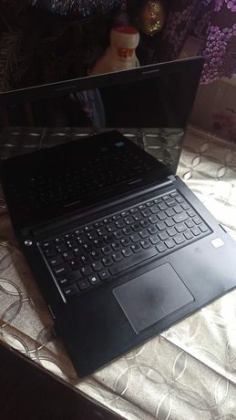 Ноутбук Lenovo s400 intel i3 3227U