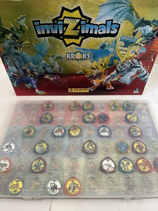 Coleção de cerca de 40 Kraks Invizimals Panini