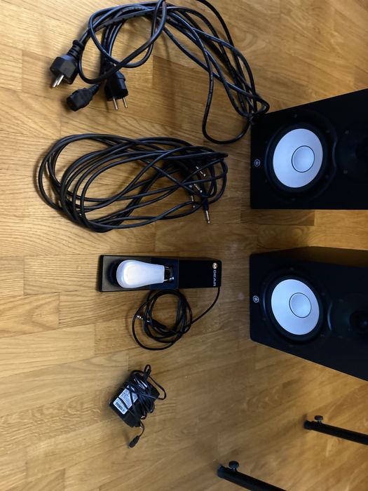 Kibord yamaha mx88 + glosniki yamaha HS7