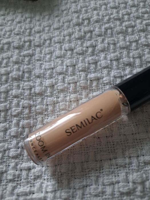 Korektor do twarzy i pod oczy SEMILAC