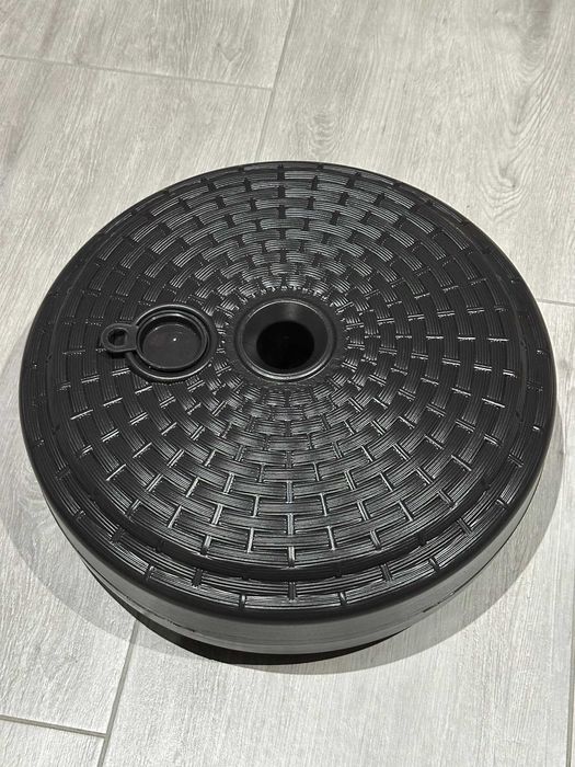 Podstawa do parasola ogrodowego – czarna, wzór rattanowy