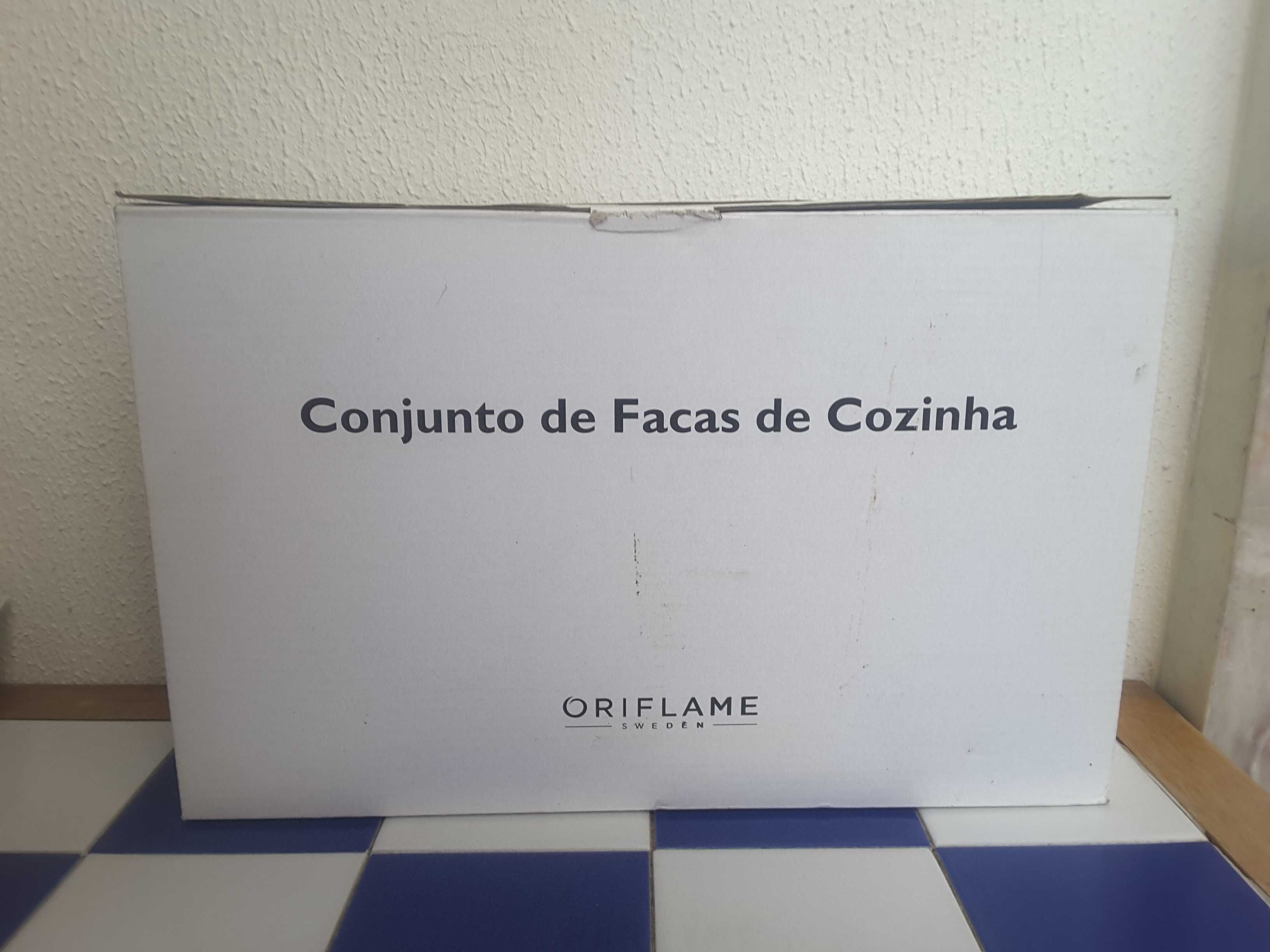 Bloco + 5 Facas de Cozinha Oriflame (NOVO, na embalagem!)