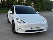 Продам теслу у 2023 року новий автомобіль