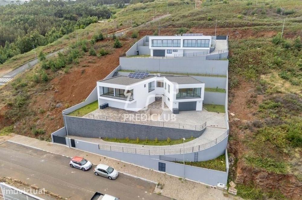 Fantástica Moradia  com piscina Vista  a  Mar