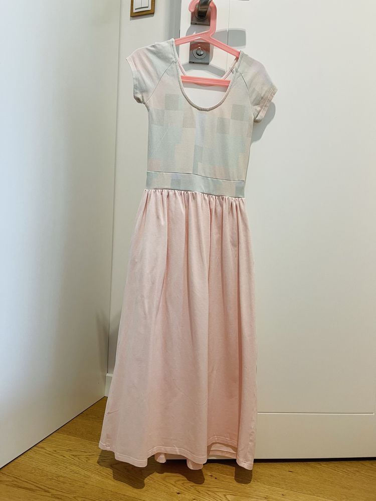 r. 122-128 cm przepiekna pastelowa sukienka Piu Di Me