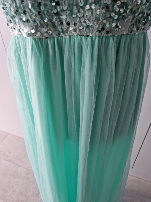 Długa wieczorowa sukienka zapinana na szyji 42 XL