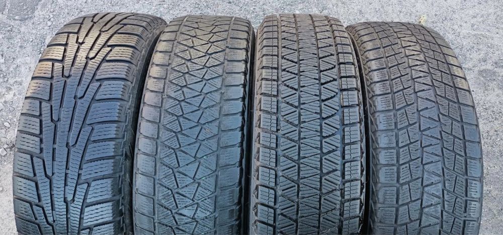 Шина одна R17 розпаровка одиночка запаска зимова