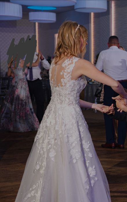 Suknia ślubna kolor ivory