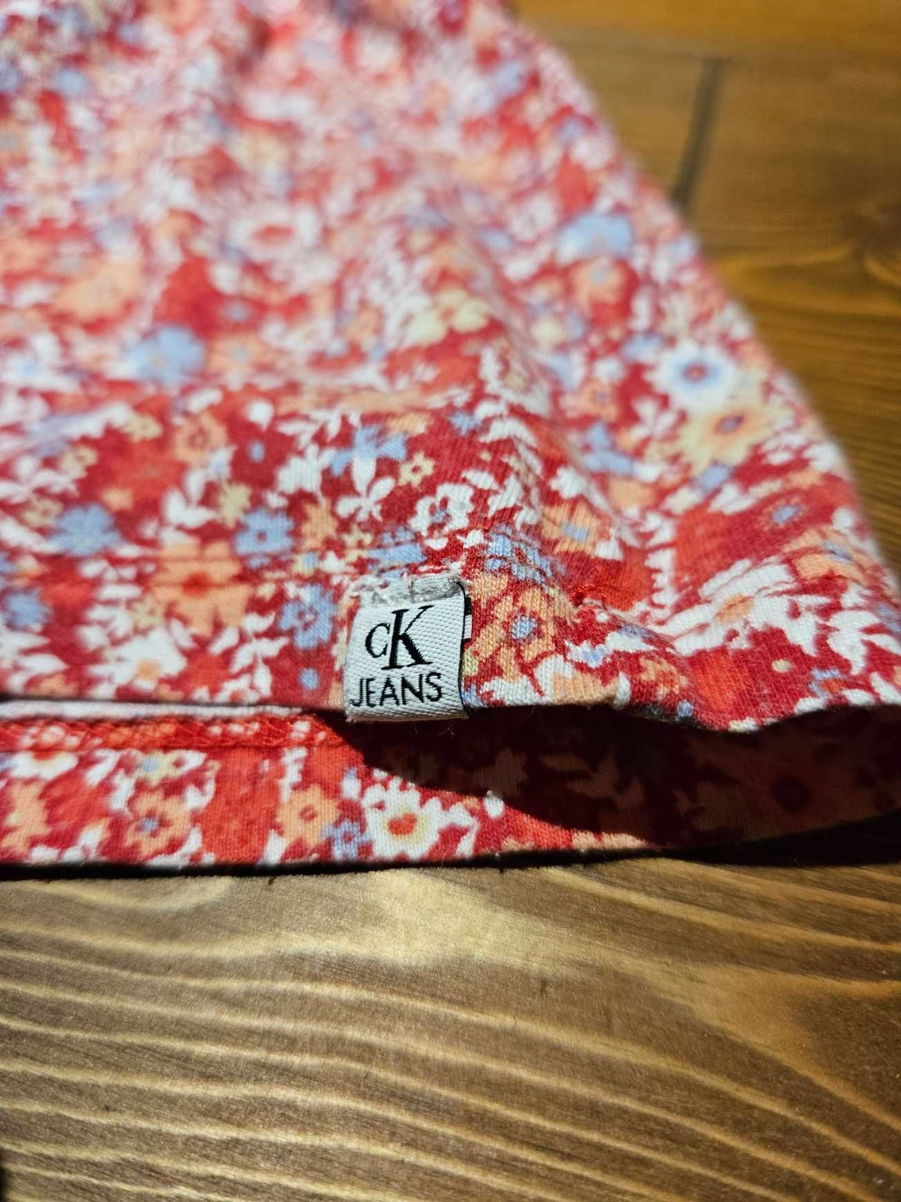 T-shirt Calvin Klein S