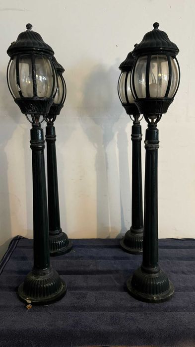 Conjunto de Candeeiro de Jardim com pé