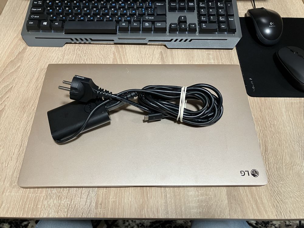 LG Gram 15z960 i5/8/256