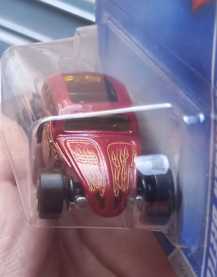 Custom volkswagen Beetle hot wheels