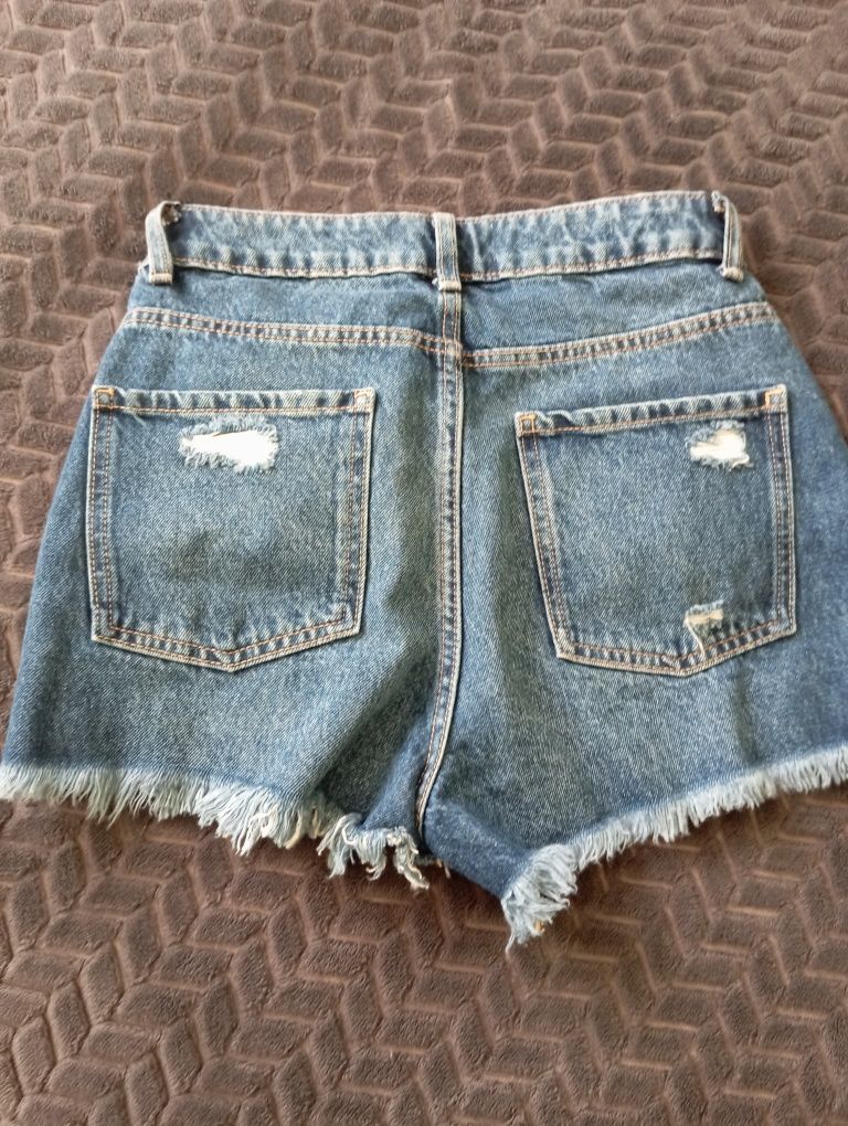 Джинсы 34р-р Primark