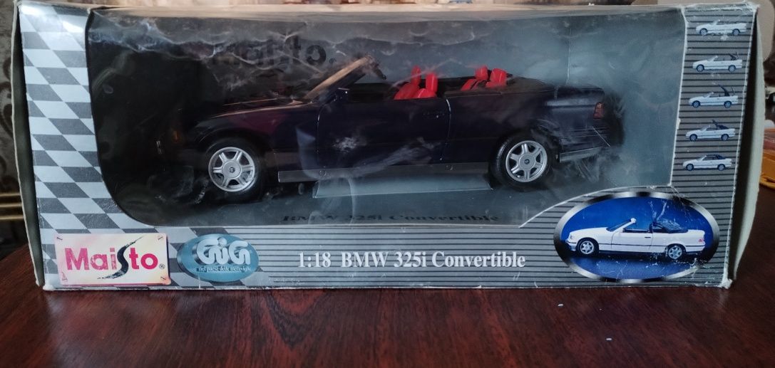 Модель BMW E36 325i Convertible 1:18 Maisto