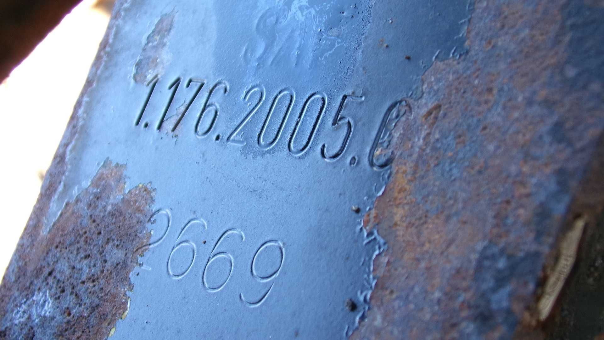 Cze55 Oś ośka przyczepa naczepa SAF tarczowe 22.5