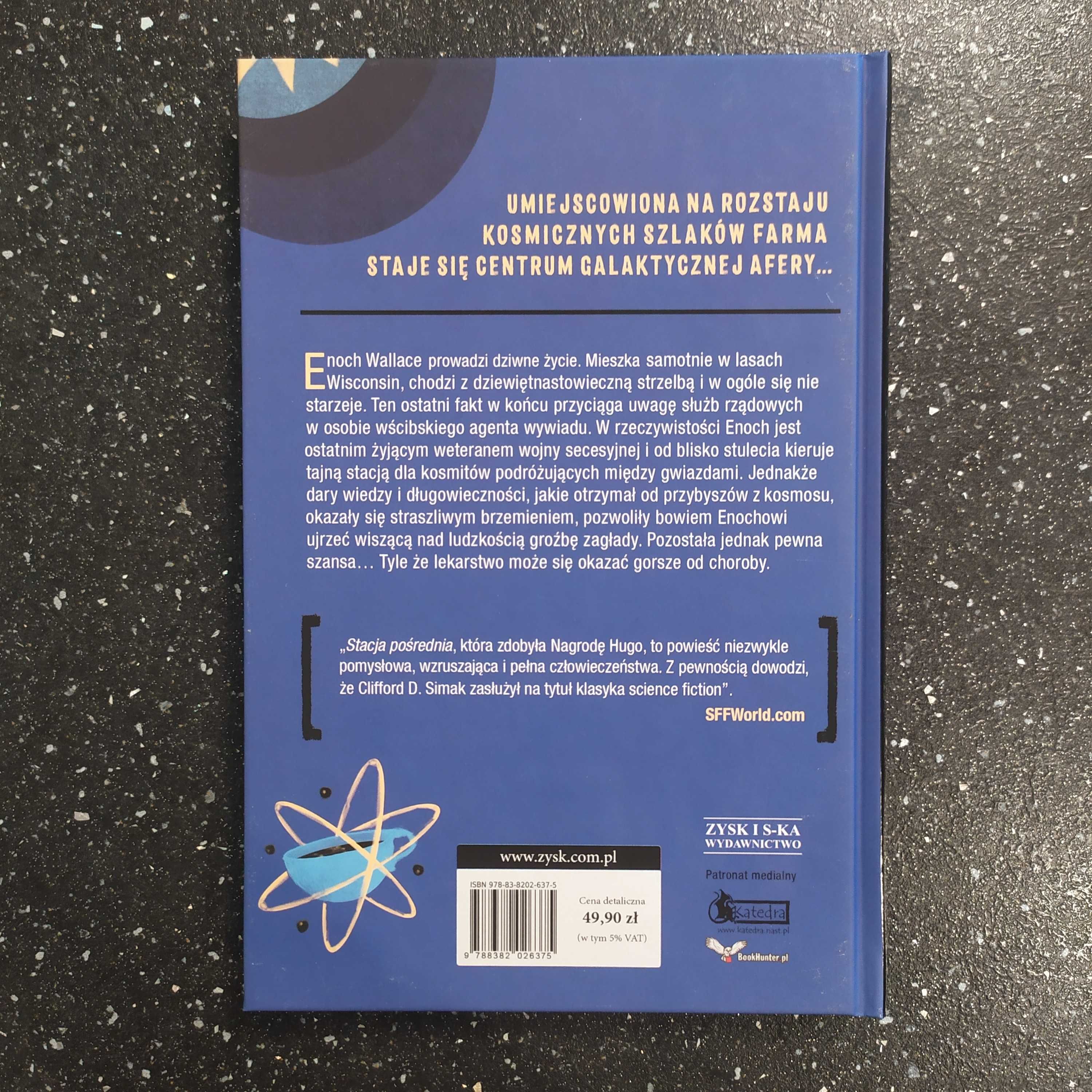 Stacja pośrednia, Clifford D. Simak