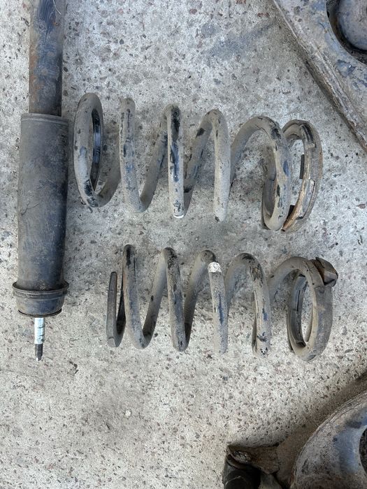 Ричаг задньоі підвіски мітсубісі грандіс