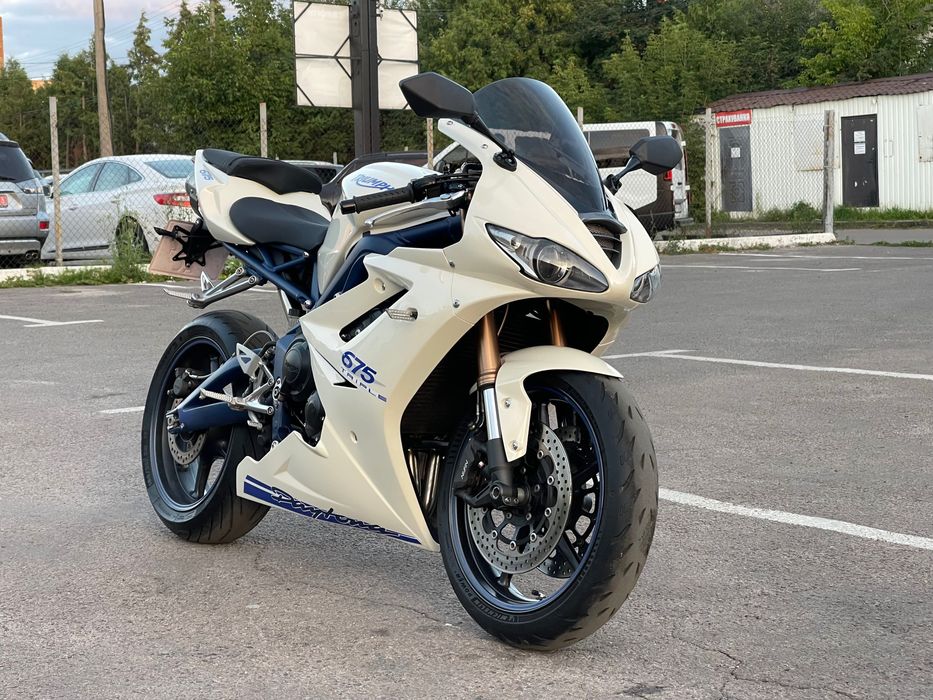 Мотоцикл TRIUMPH Daytona 675