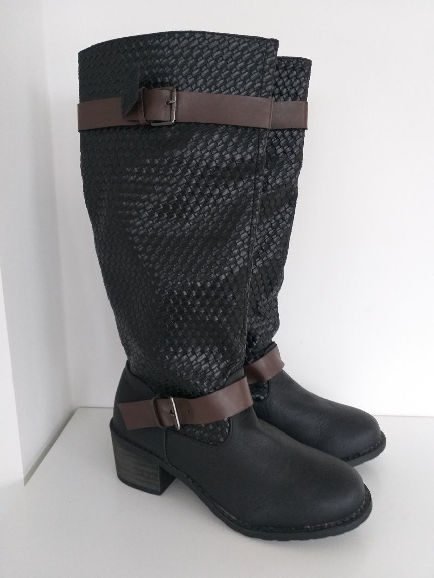 Buty kozaki w rozmiarze 40 NOWE