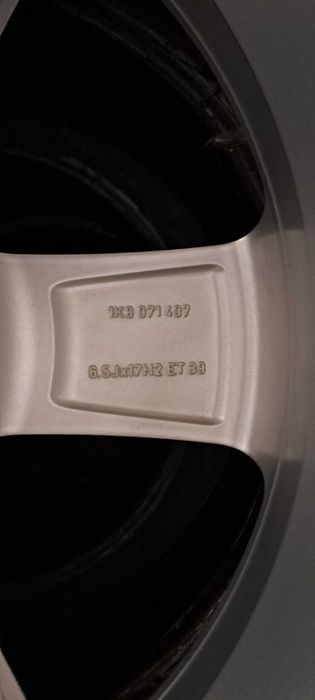 VW 1K8 NOWE ORG. Felgi 6,5J / 17" / 5x112 / ET39 Komplet 4 szt