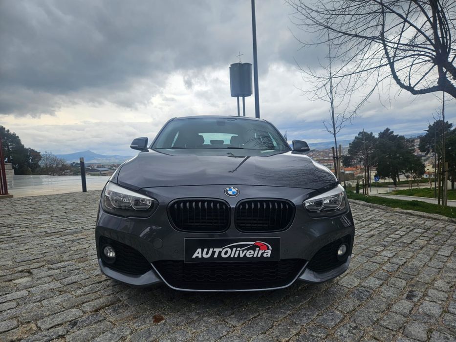 BMW 116D cinza rato
