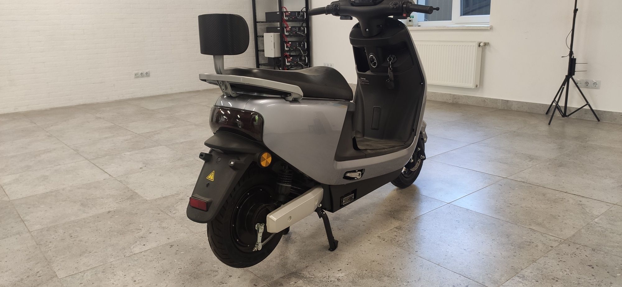 Електроскутер BeastBike Thanator 1200W