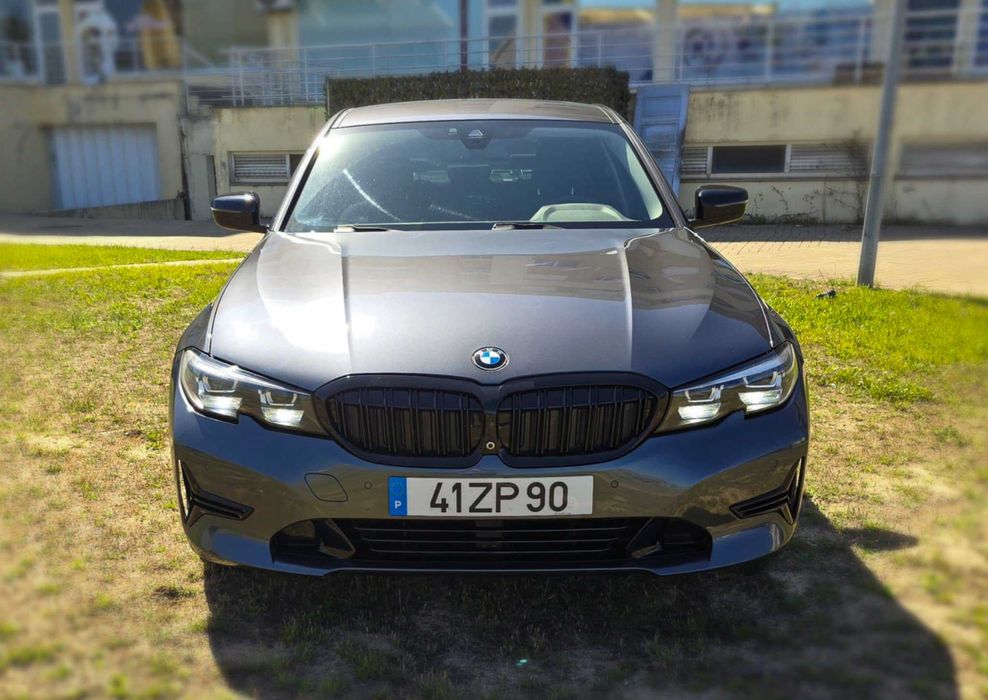 BMW G20 330e em Excelente Estado