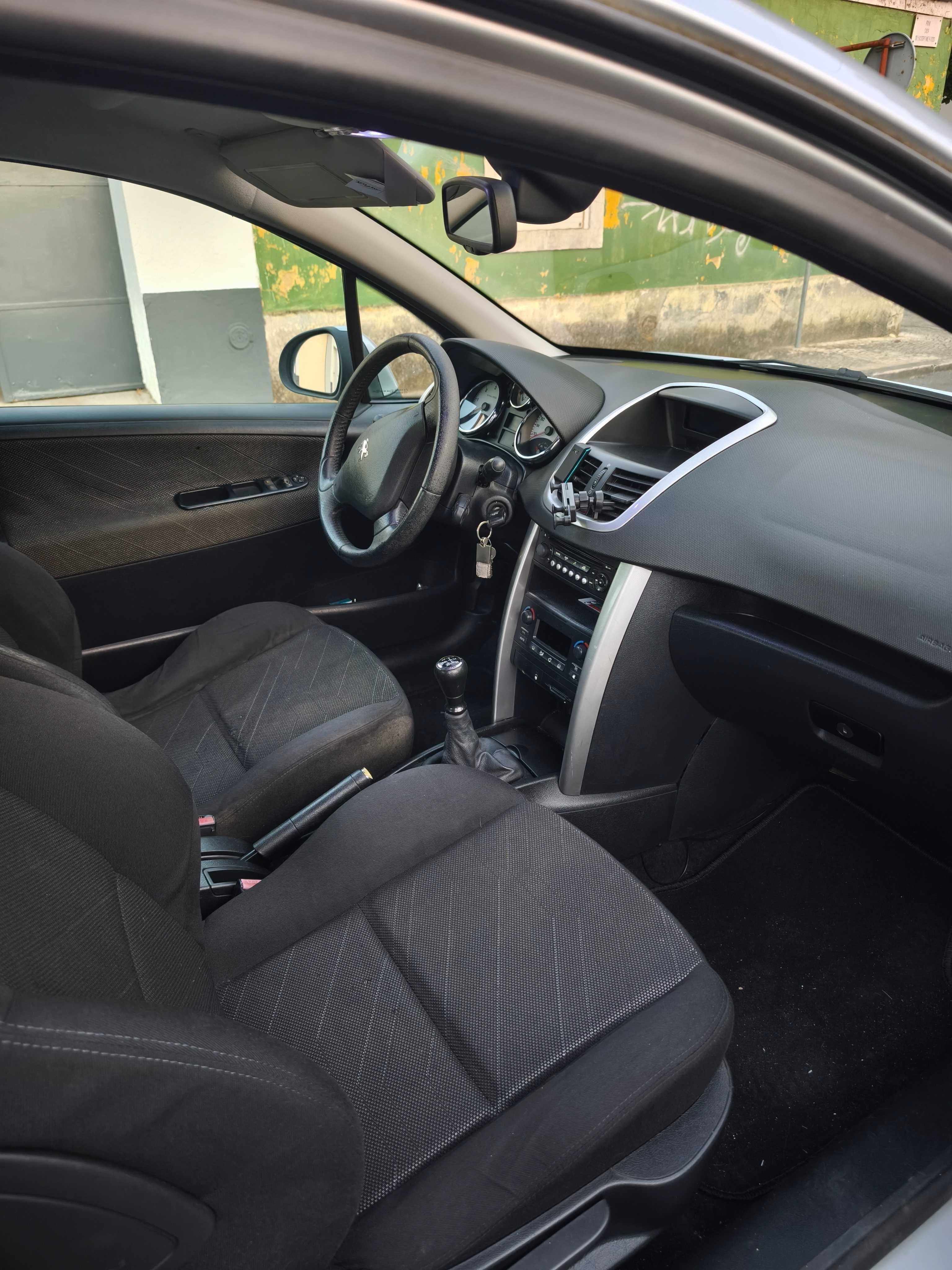 Peugeot 207 1.6 HDI SPORT