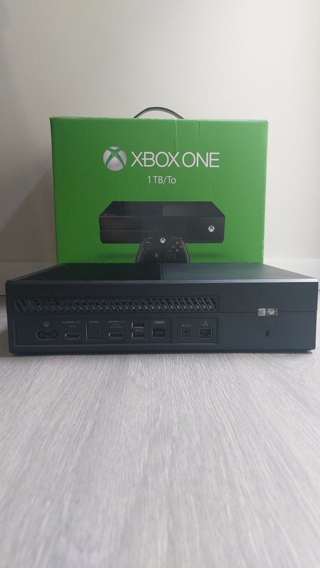 Xbox one 1TB - Como nova