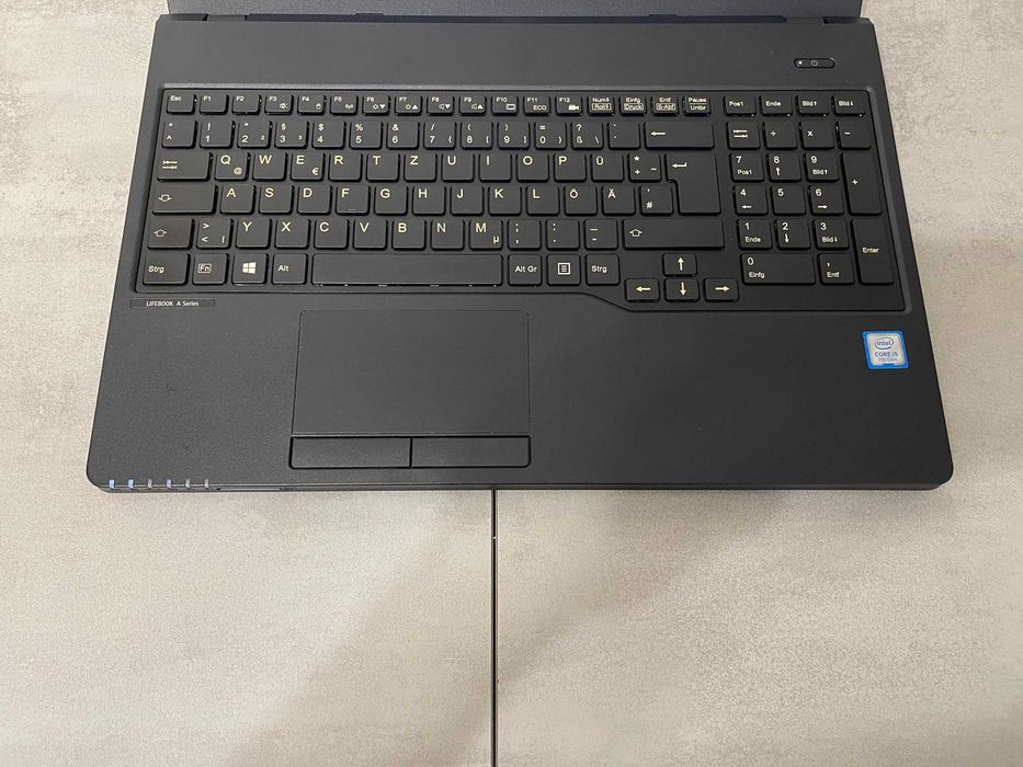 Ноутбук Fujitsu LifeBook A557, 15,6" FHD IPS, i5-7200U, 16GB 250GB SSD