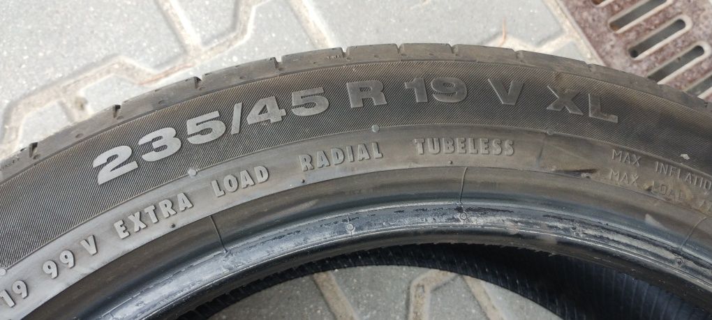 Continental 235/45R19 opony letnie komplet DOT2017