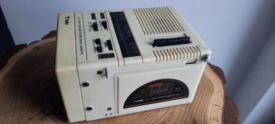 TV Yoco AM/FM radio cassette