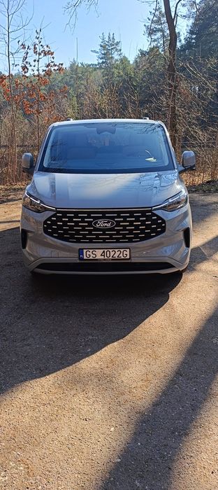 Wynajem 8- osobowego minivana