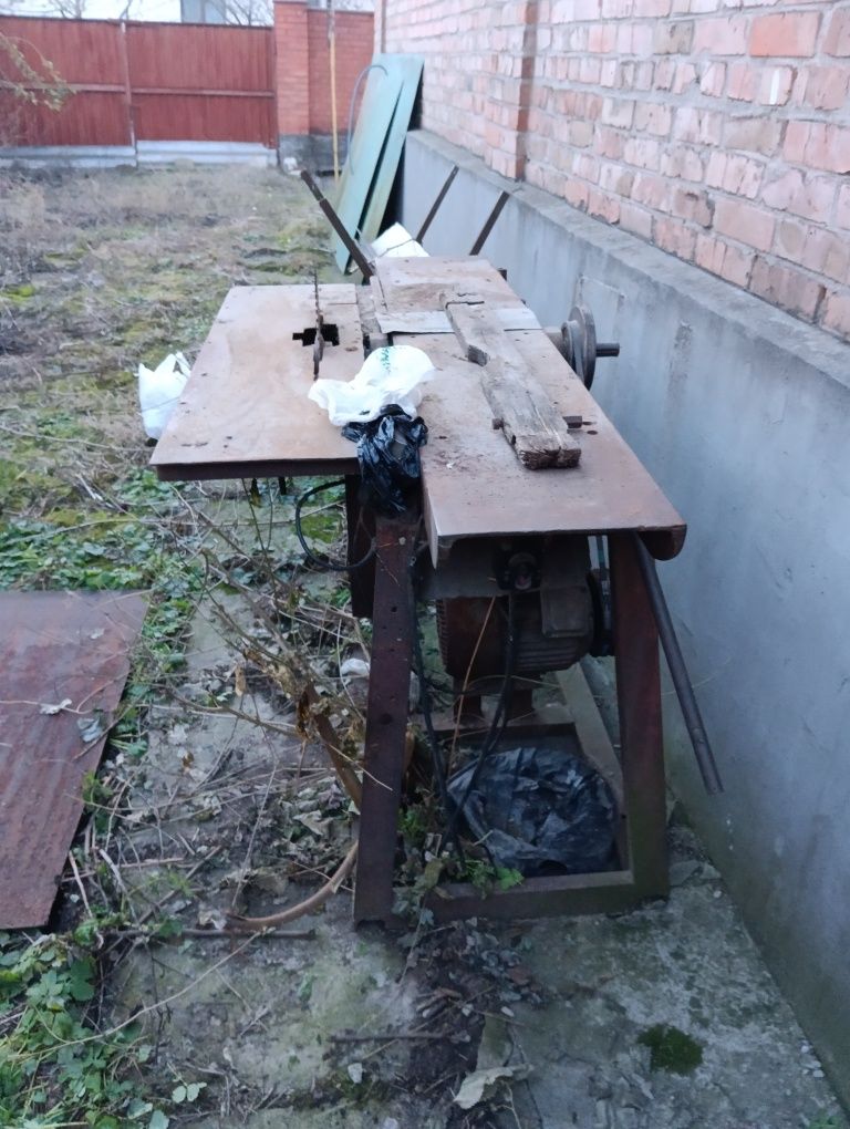 Станок столярний