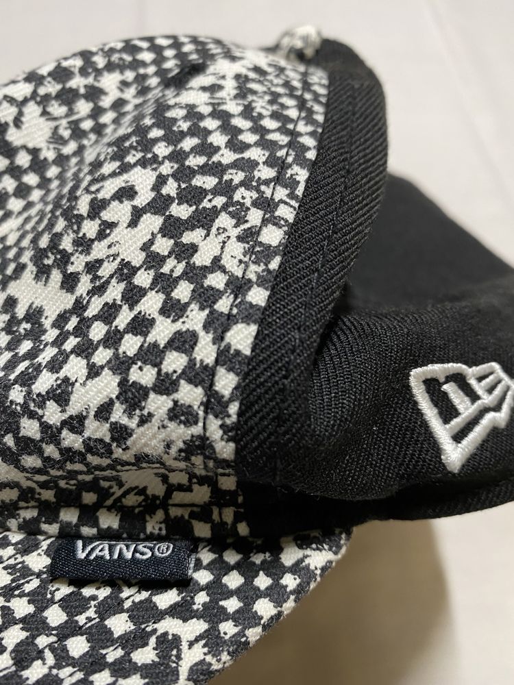 Кепка Vans & New Era (бейсболка)