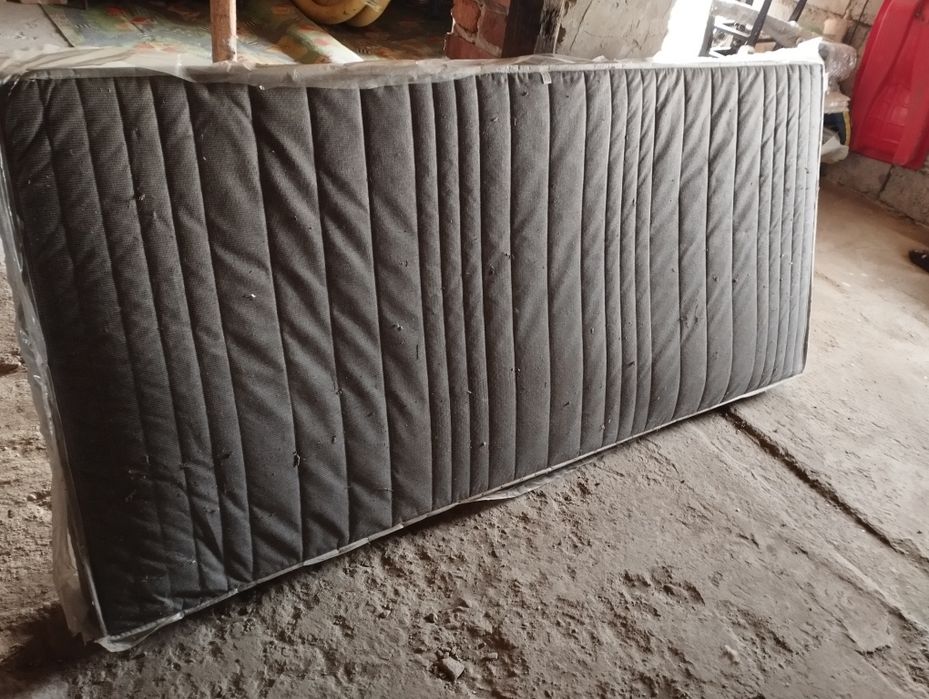 Materac 90 x 200 Nowy