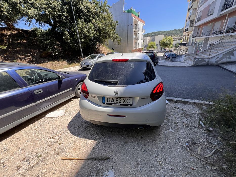 Peugeot208gtline