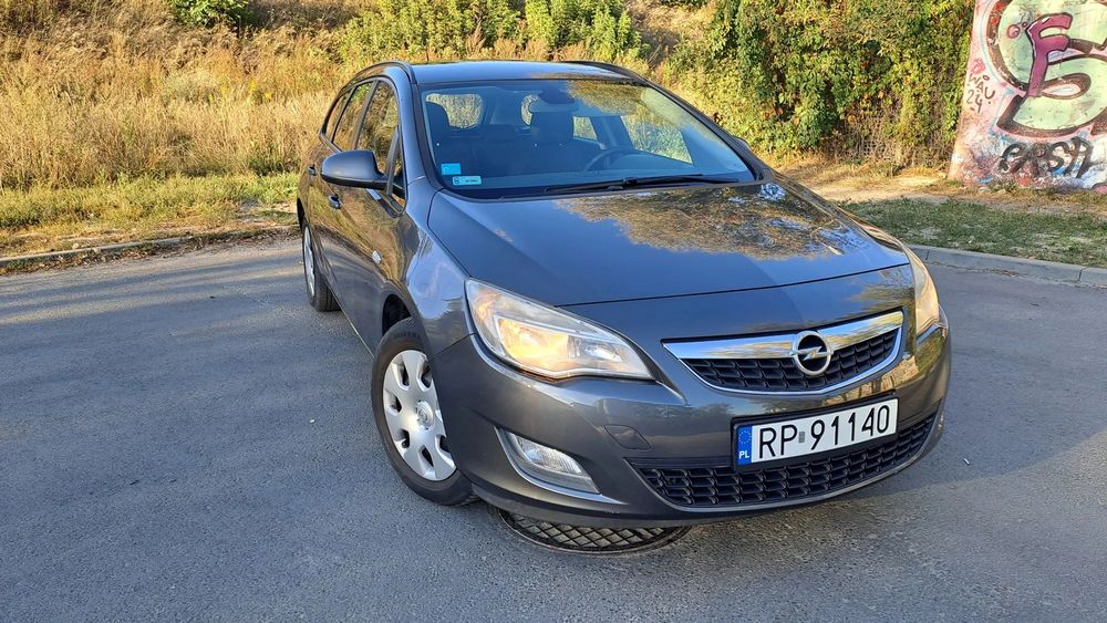 Opel Astra Opel Astra 1.4 Turbo 140 KM LPG